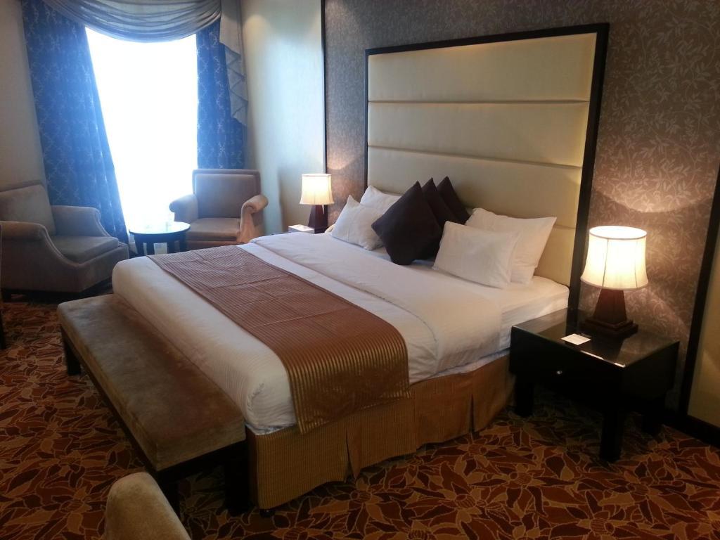 Paragon Hotel Abu Dhabi Exterior foto