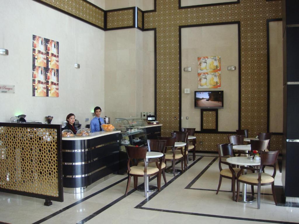 Paragon Hotel Abu Dhabi Exterior foto