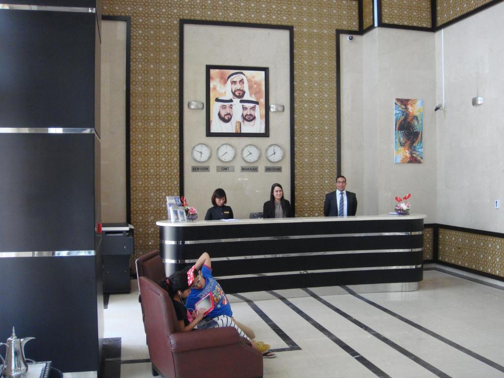 Paragon Hotel Abu Dhabi Exterior foto