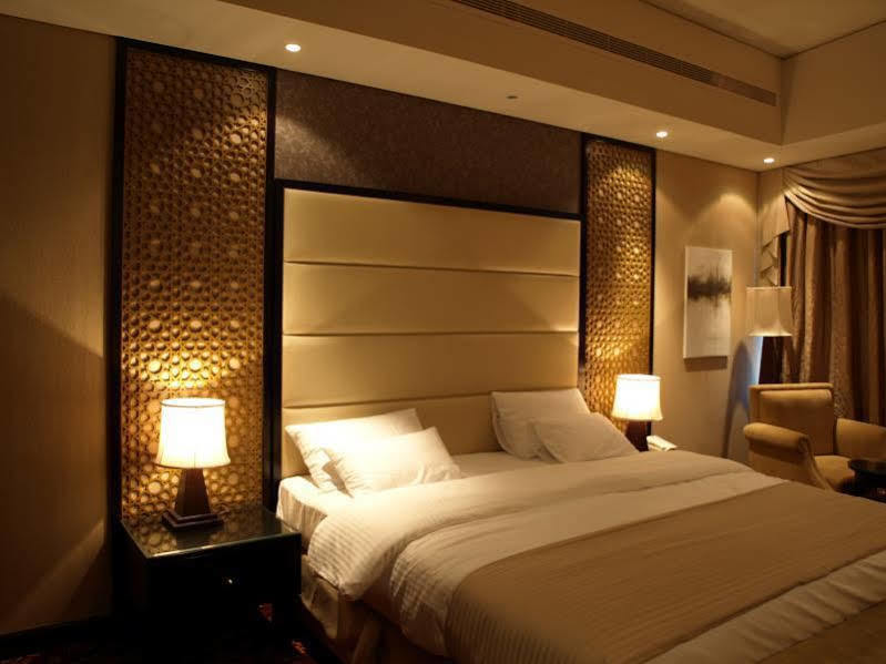 Paragon Hotel Abu Dhabi Exterior foto